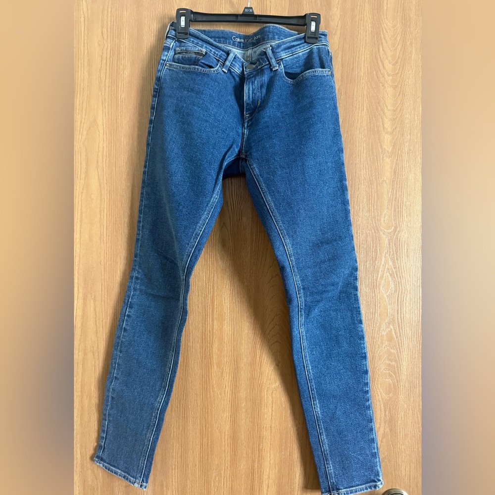 Calvin Klein Women's Skinny Jeans in Blue